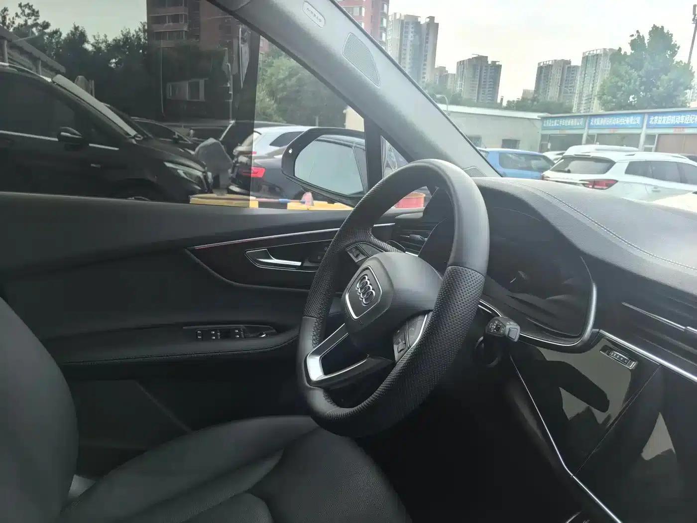 Audi Q7 2023 55 TFSI quattro S line Sport — миниатюра 9