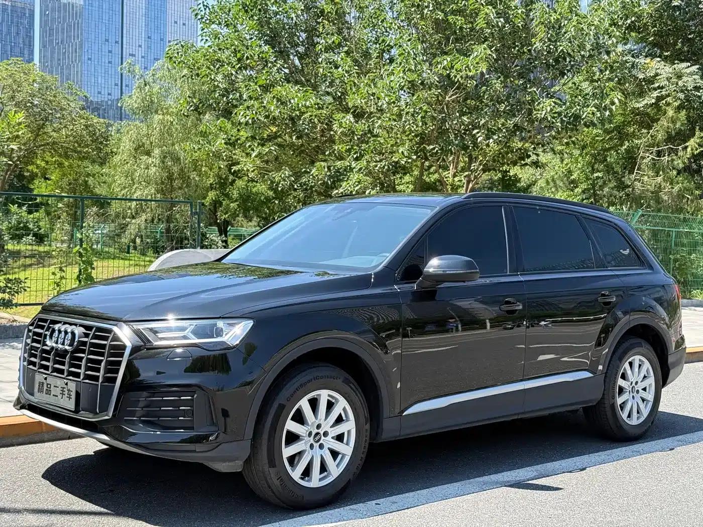 Audi Q7 2023 45 TFSI quattro S line Sport — миниатюра 1