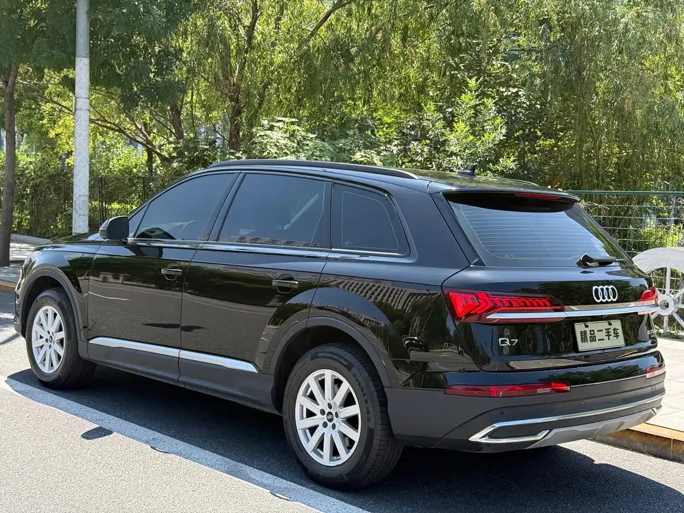 Audi Q7 2023 45 TFSI quattro S line Sport — миниатюра 3