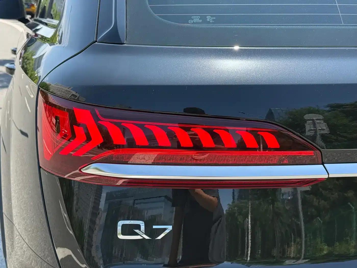 Audi Q7 2023 45 TFSI quattro S line Sport — миниатюра 5
