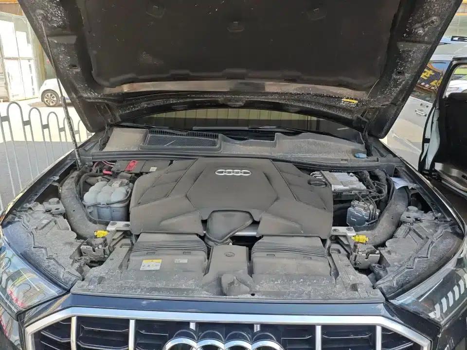 Audi Q7 2023 55 TFSI quattro S line Sport — миниатюра 4