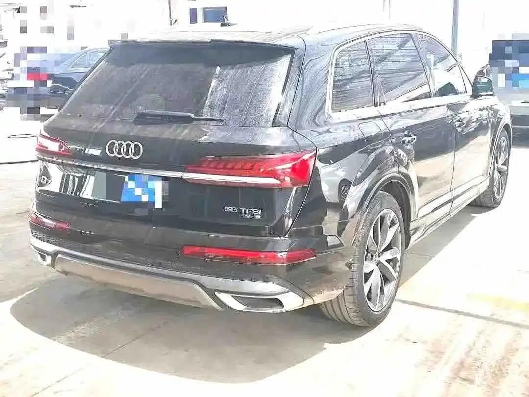 Audi Q7 2023 55 TFSI quattro S line Sport — миниатюра 6