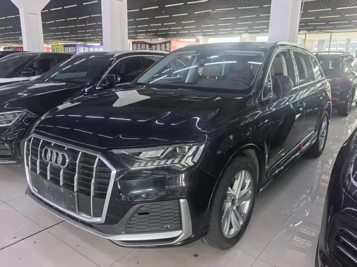 Audi Q7 2023 45 TFSI quattro S line Sport — миниатюра 1