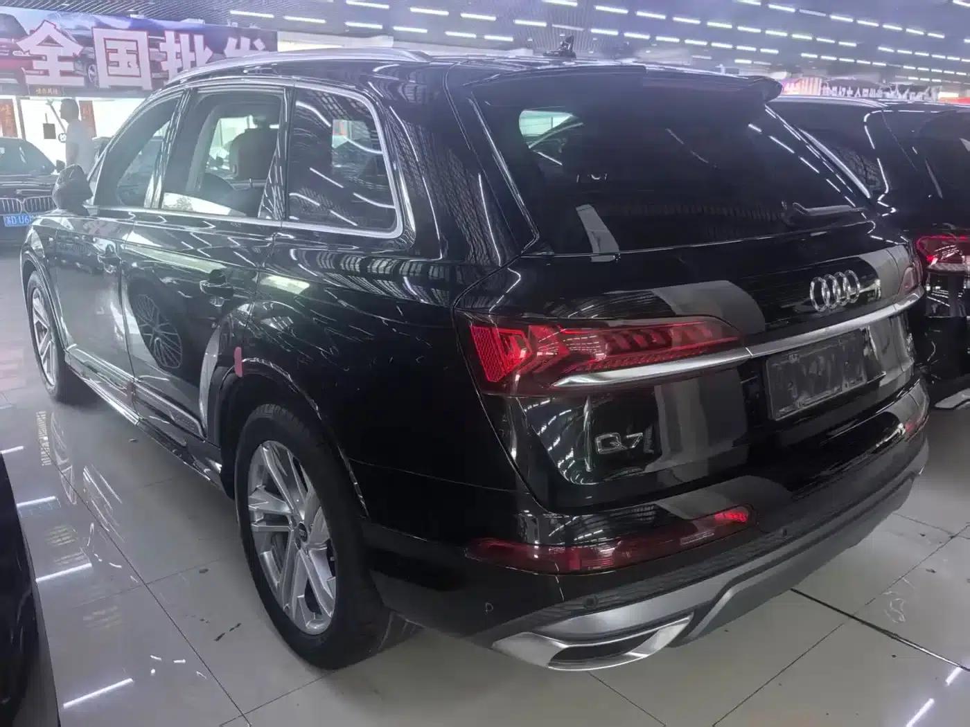 Audi Q7 2023 45 TFSI quattro S line Sport — миниатюра 7