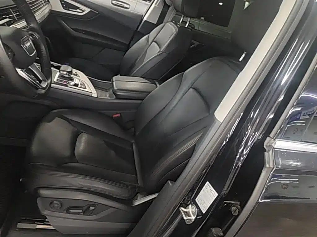 Audi Q7 PHEV 2019 55 e-tron — миниатюра 15