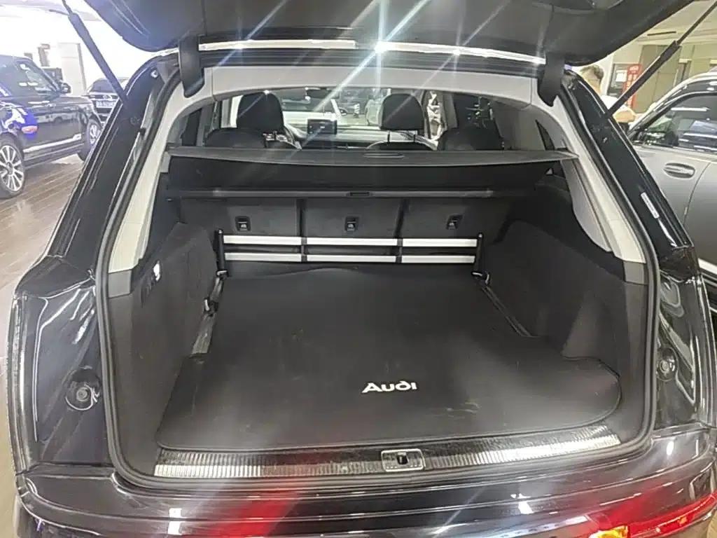 Audi Q7 PHEV 2019 55 e-tron — миниатюра 19