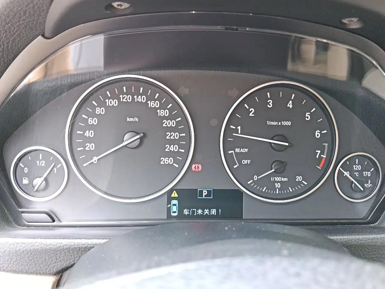 BMW 3 Series 2013 320Li Fashion Model — миниатюра 11