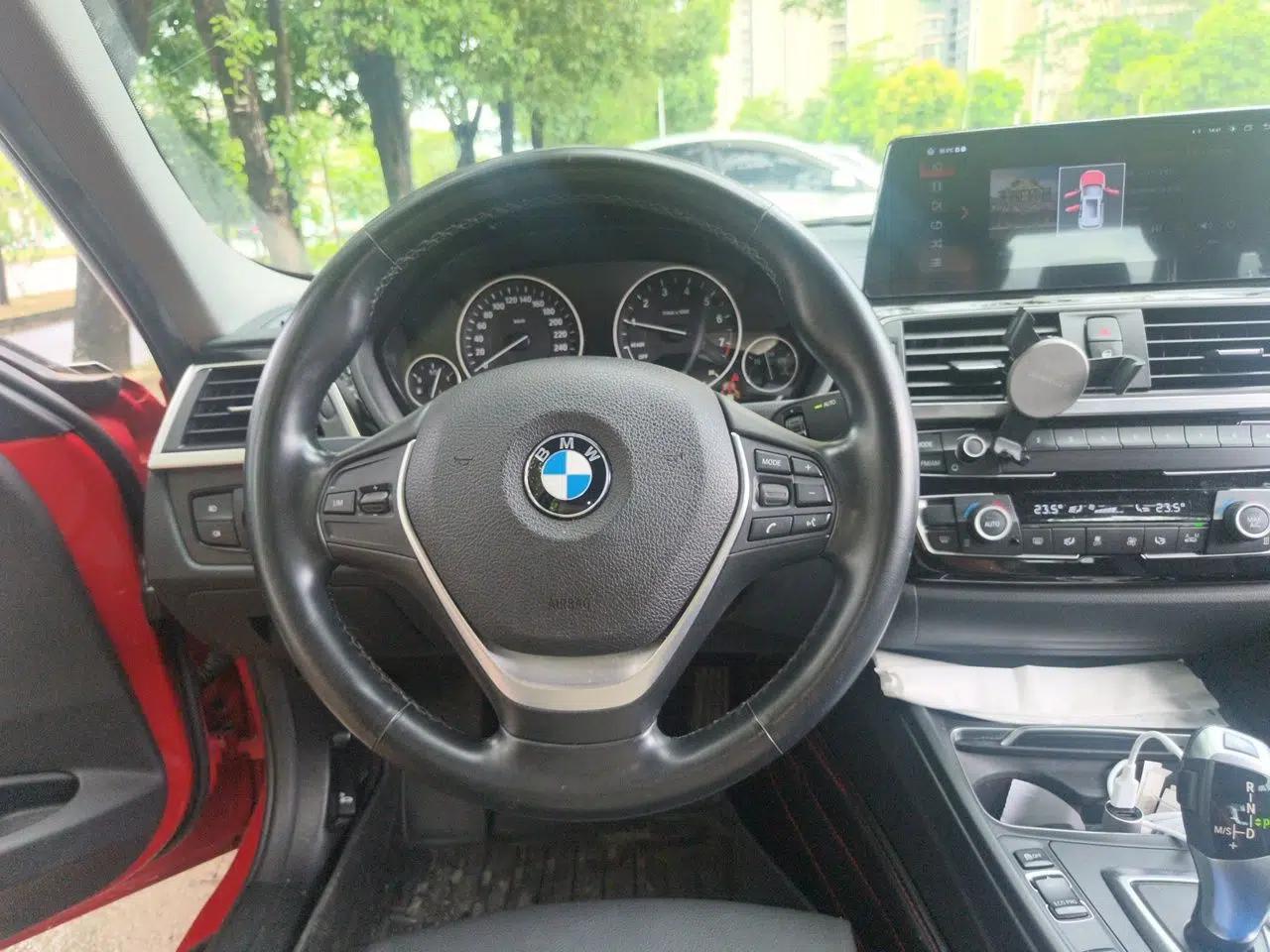 BMW 3 Series 2018 320Li Fashion Model — миниатюра 10