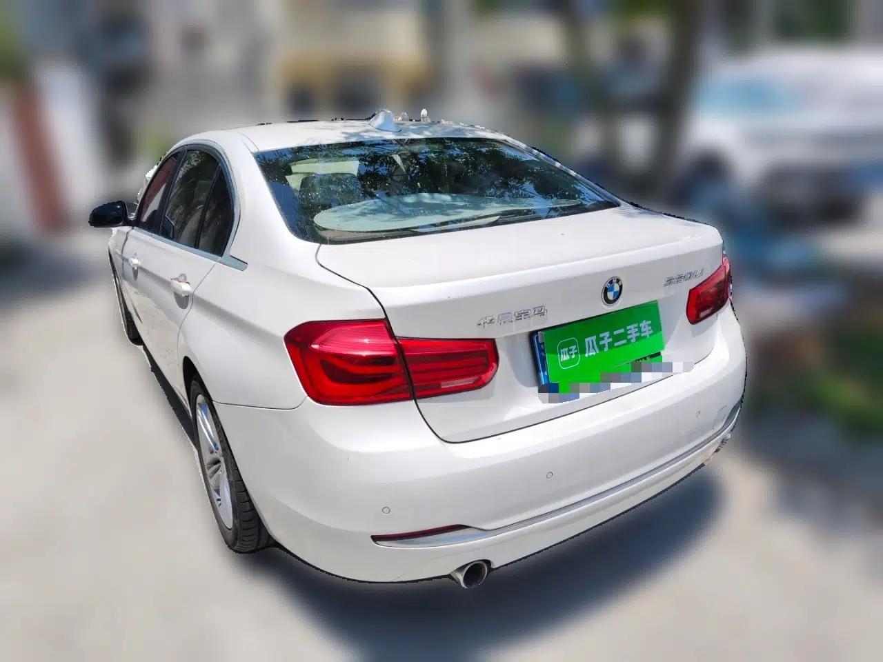 BMW 3 Series 2018 318Li — миниатюра 4