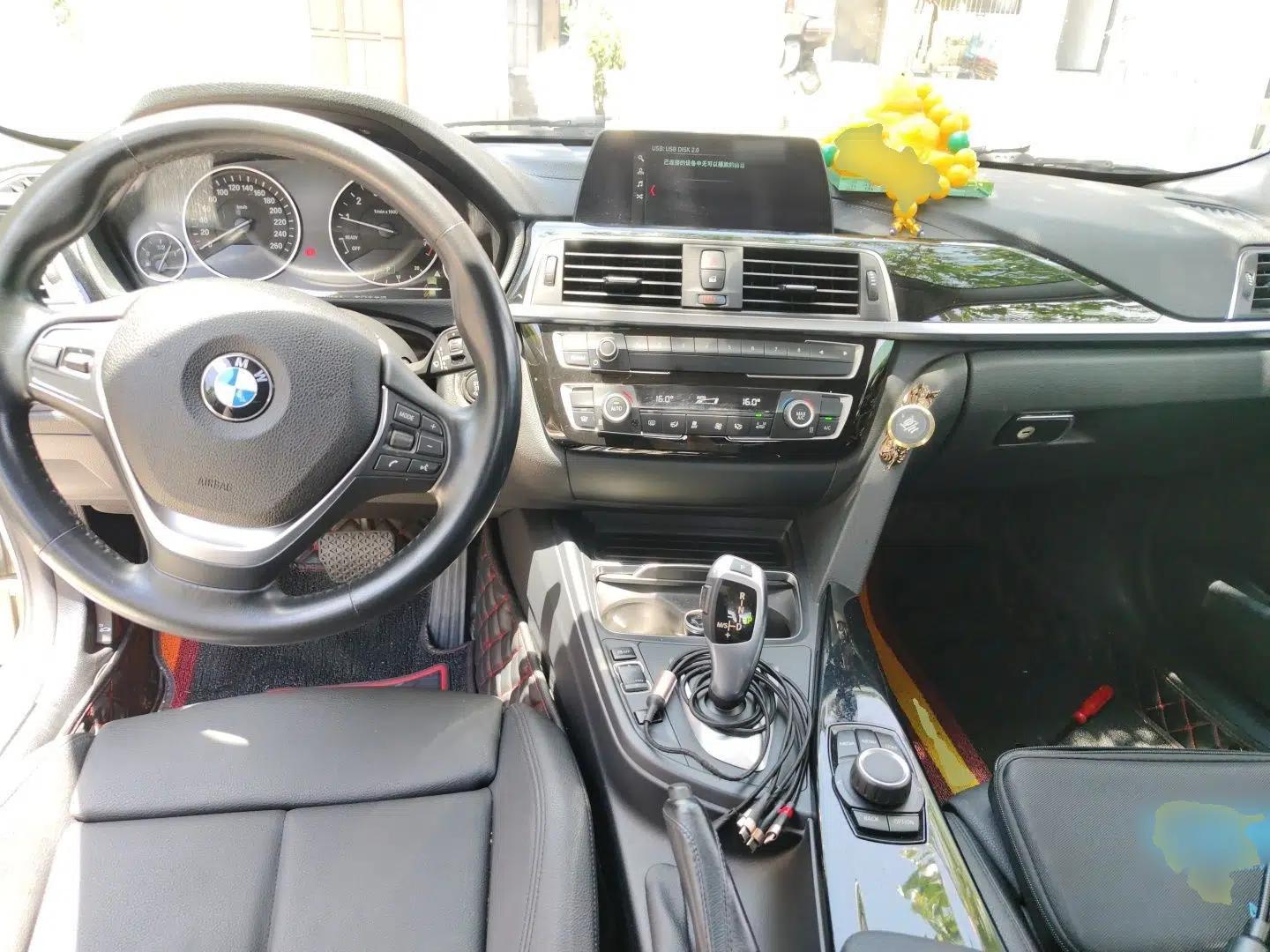 BMW 3 Series 2018 318Li — миниатюра 9