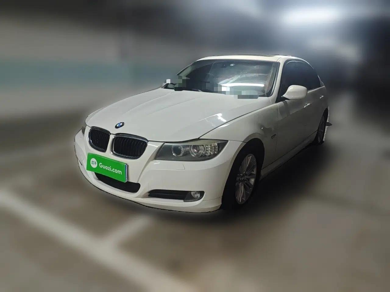BMW 3 Series 2011 320i Sport Edition — миниатюра 1