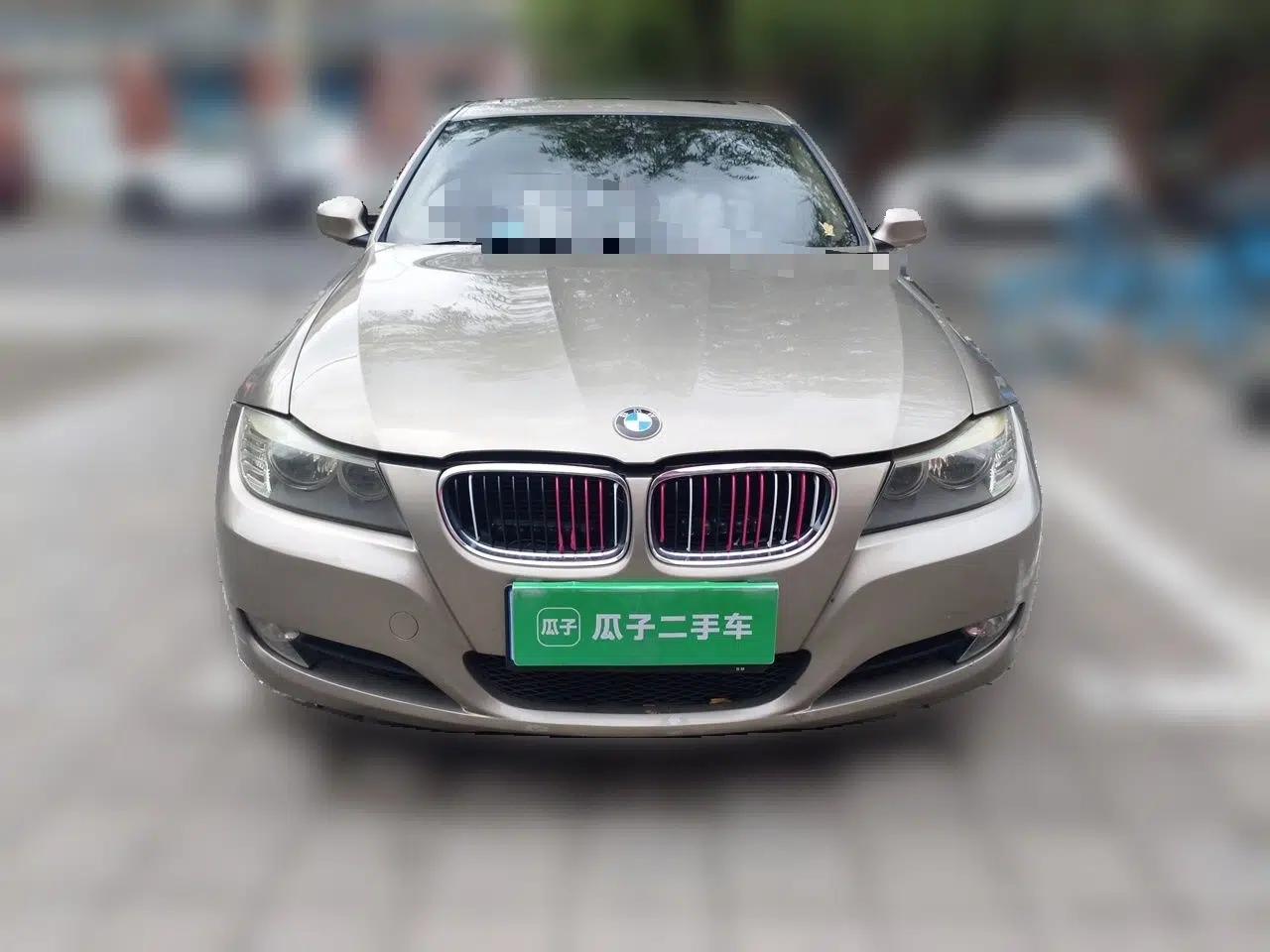 BMW 3 Series 2011 318i Leading Model — миниатюра 2