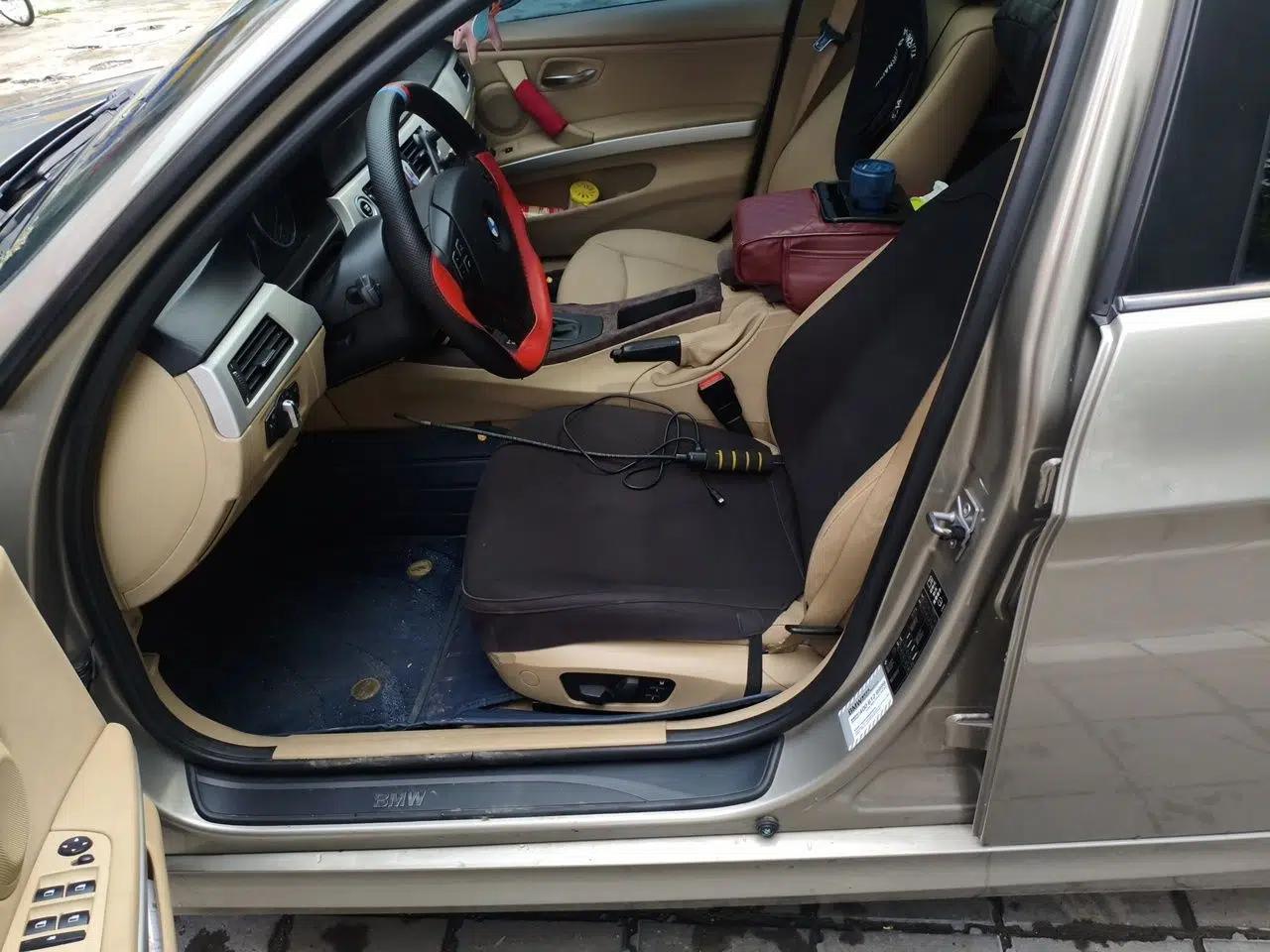 BMW 3 Series 2011 318i Leading Model — миниатюра 15