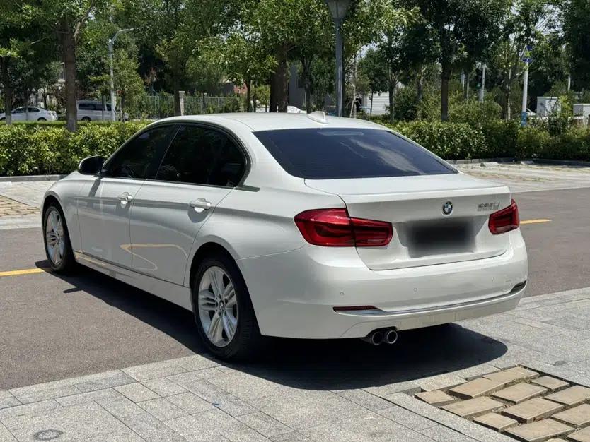 BMW 3 Series 2017 320Li Fashion Model — миниатюра 3