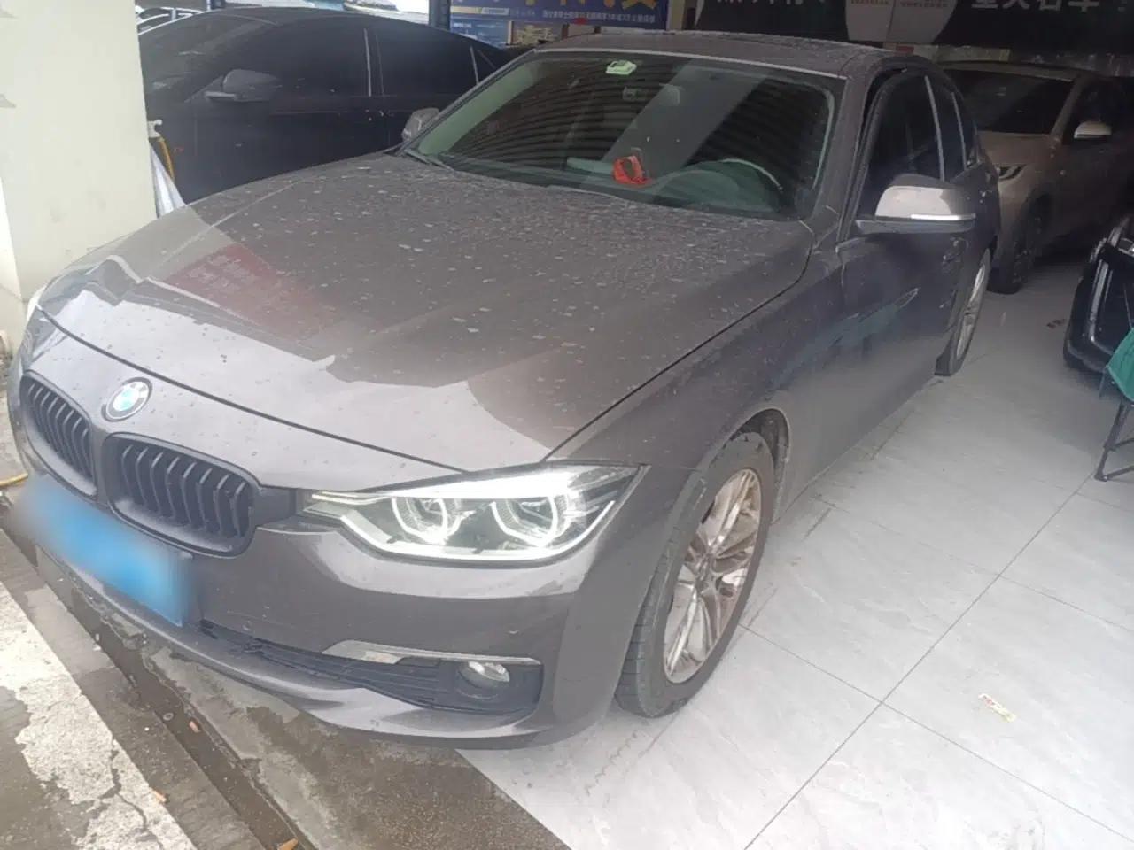 BMW 3 Series 2017 320Li Fashion Model — миниатюра 1