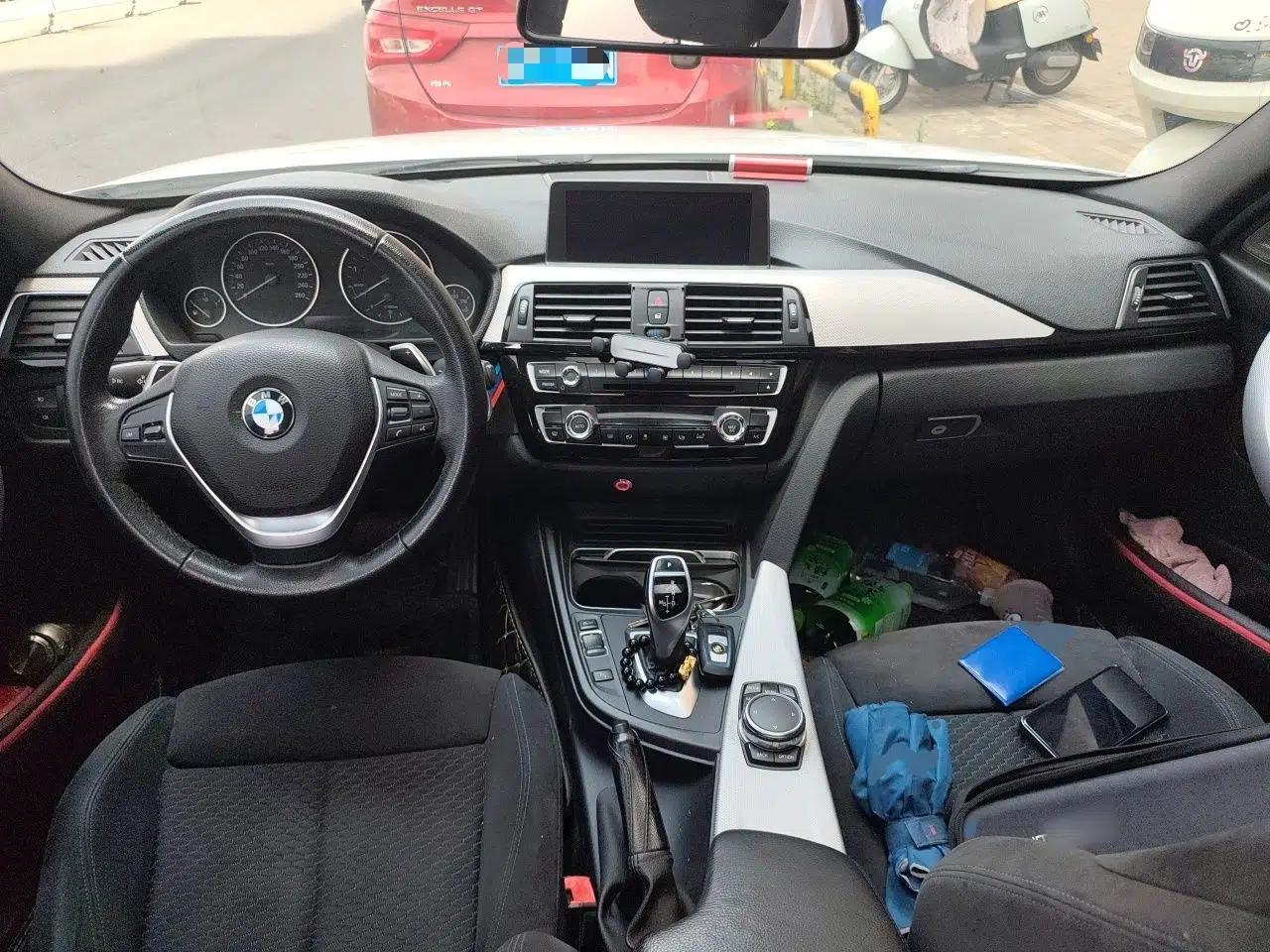 BMW 3 Series 2017 320i M Sport — миниатюра 9