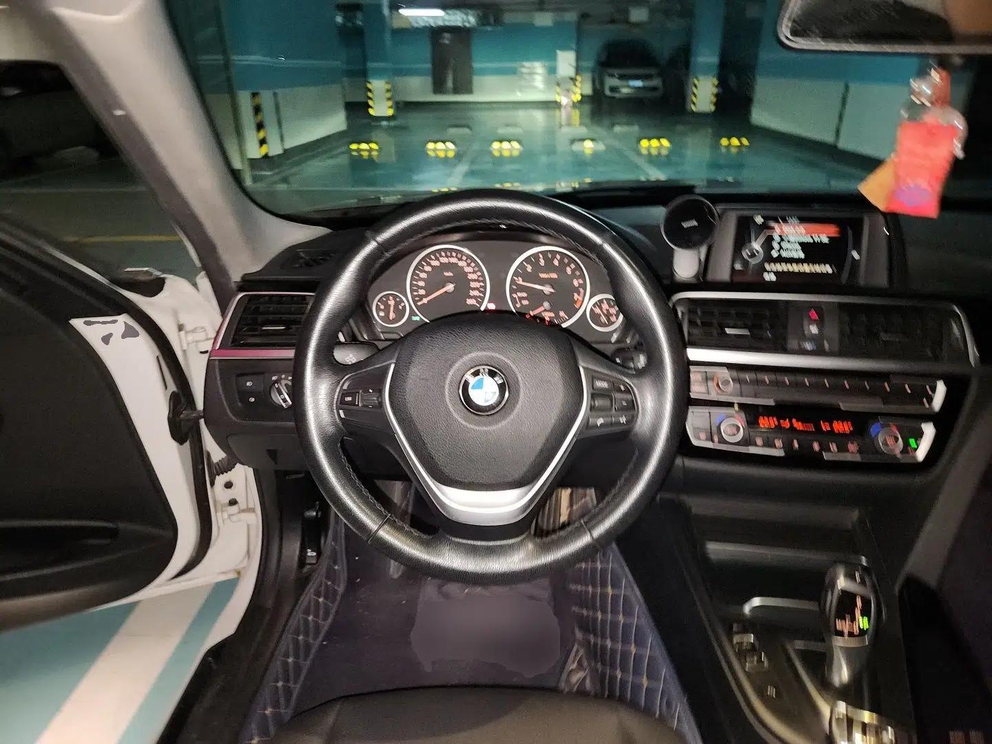 BMW 3 Series 2017 320Li Fashion Model — миниатюра 10