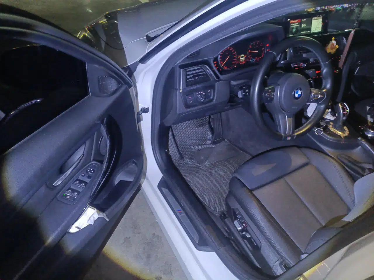 BMW 3 Series 2018 320Li Leading Model M Sport Package — миниатюра 16