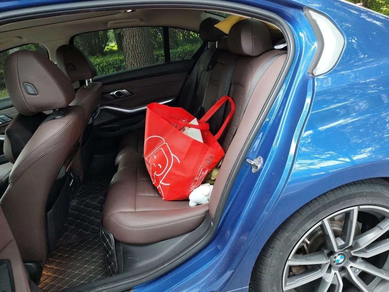 BMW 3 Series 2020 325Li M Sport Package — миниатюра 17
