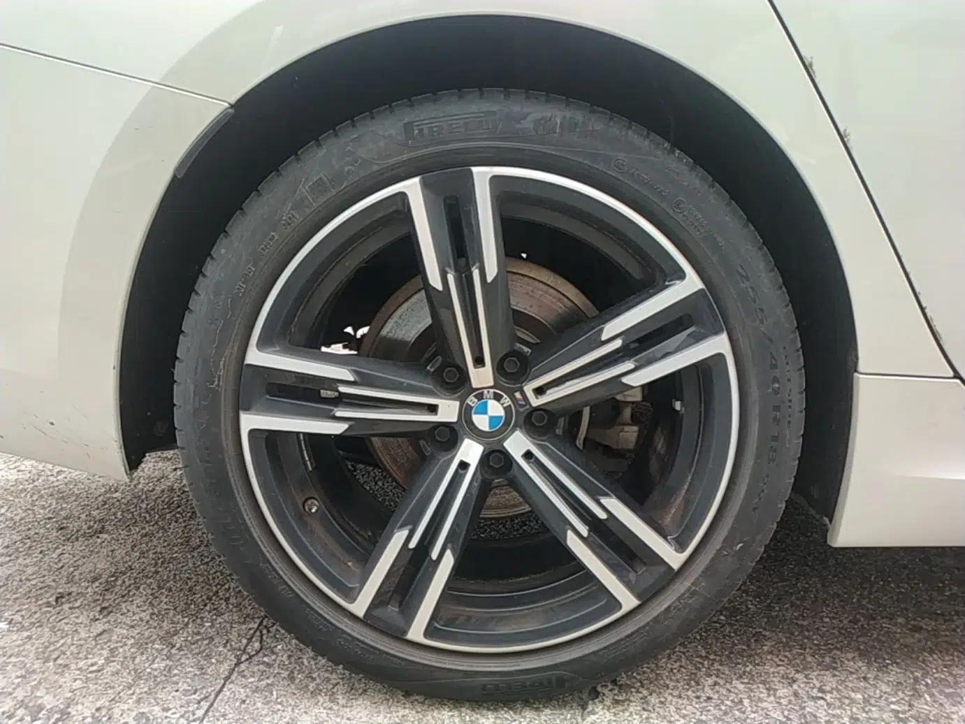 BMW 3 Series 2022 325i M Sport Package — миниатюра 11