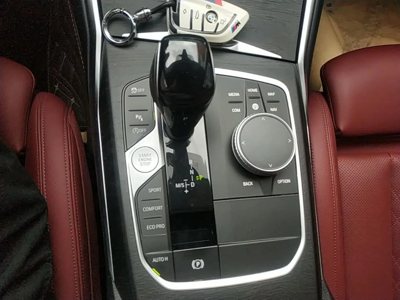 BMW 3 Series 2022 325i M Sport Package — миниатюра 16