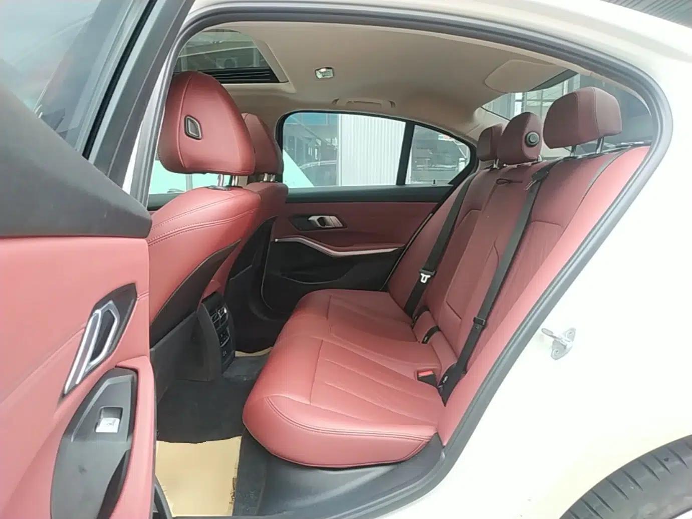 BMW 3 Series 2022 325i M Sport Package — миниатюра 20
