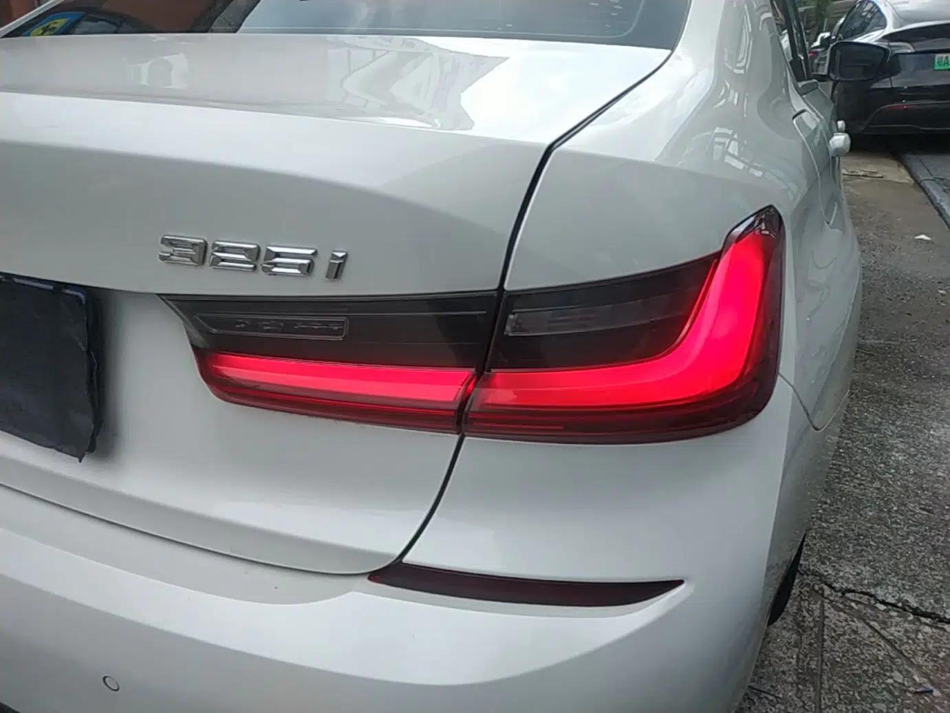 BMW 3 Series 2022 325i M Sport Package — миниатюра 9
