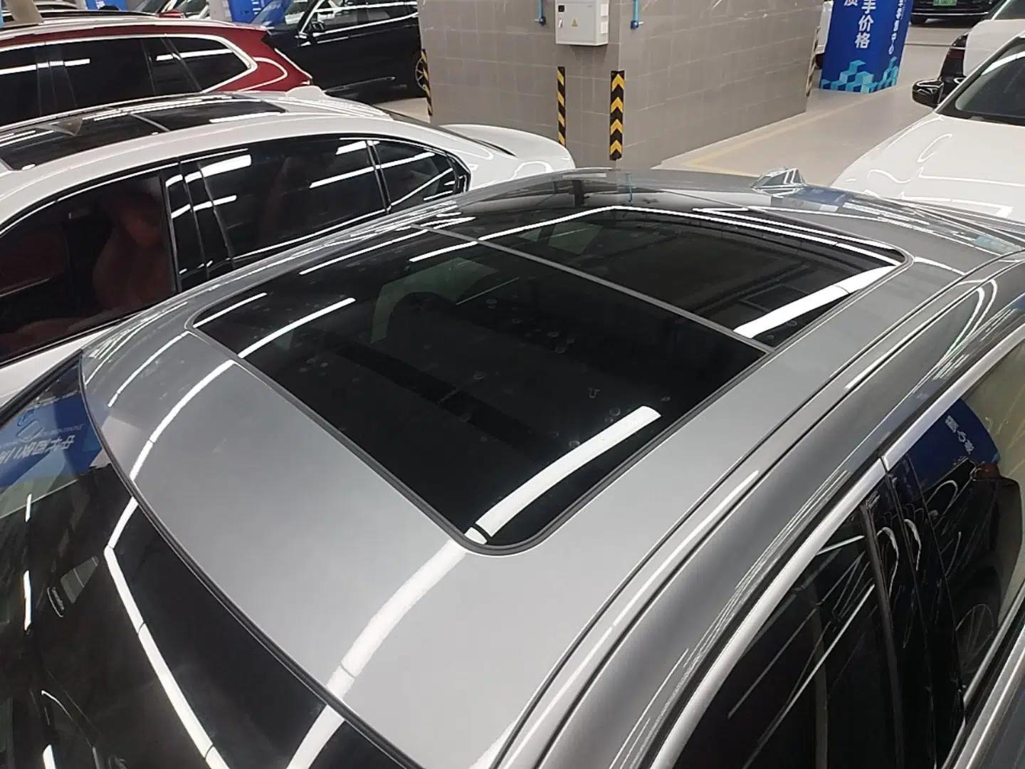 BMW 3 Series 2023 325Li M Sport Package — миниатюра 7