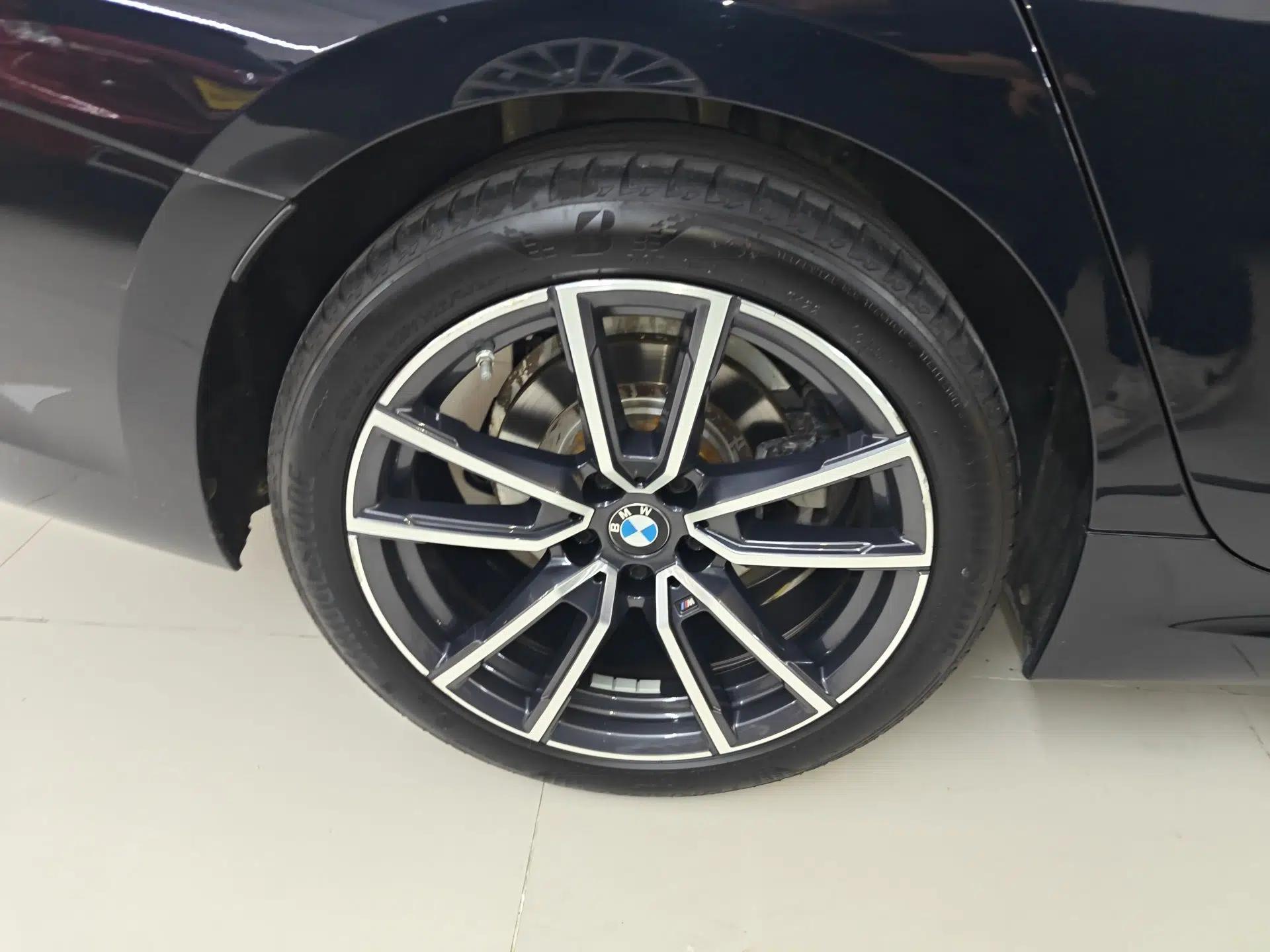 BMW 3 Series 2022 325Li M Sport Package — миниатюра 11