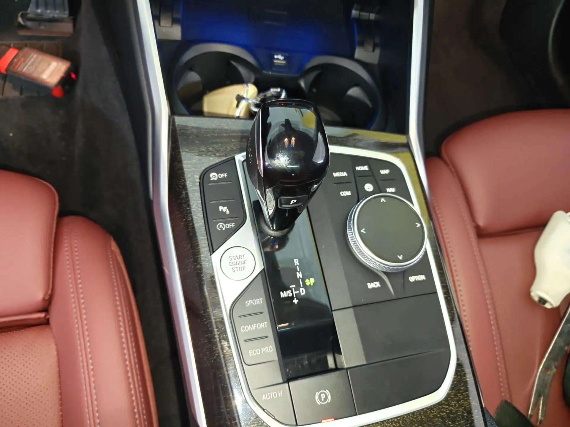 BMW 3 Series 2022 325Li M Sport Package — миниатюра 16