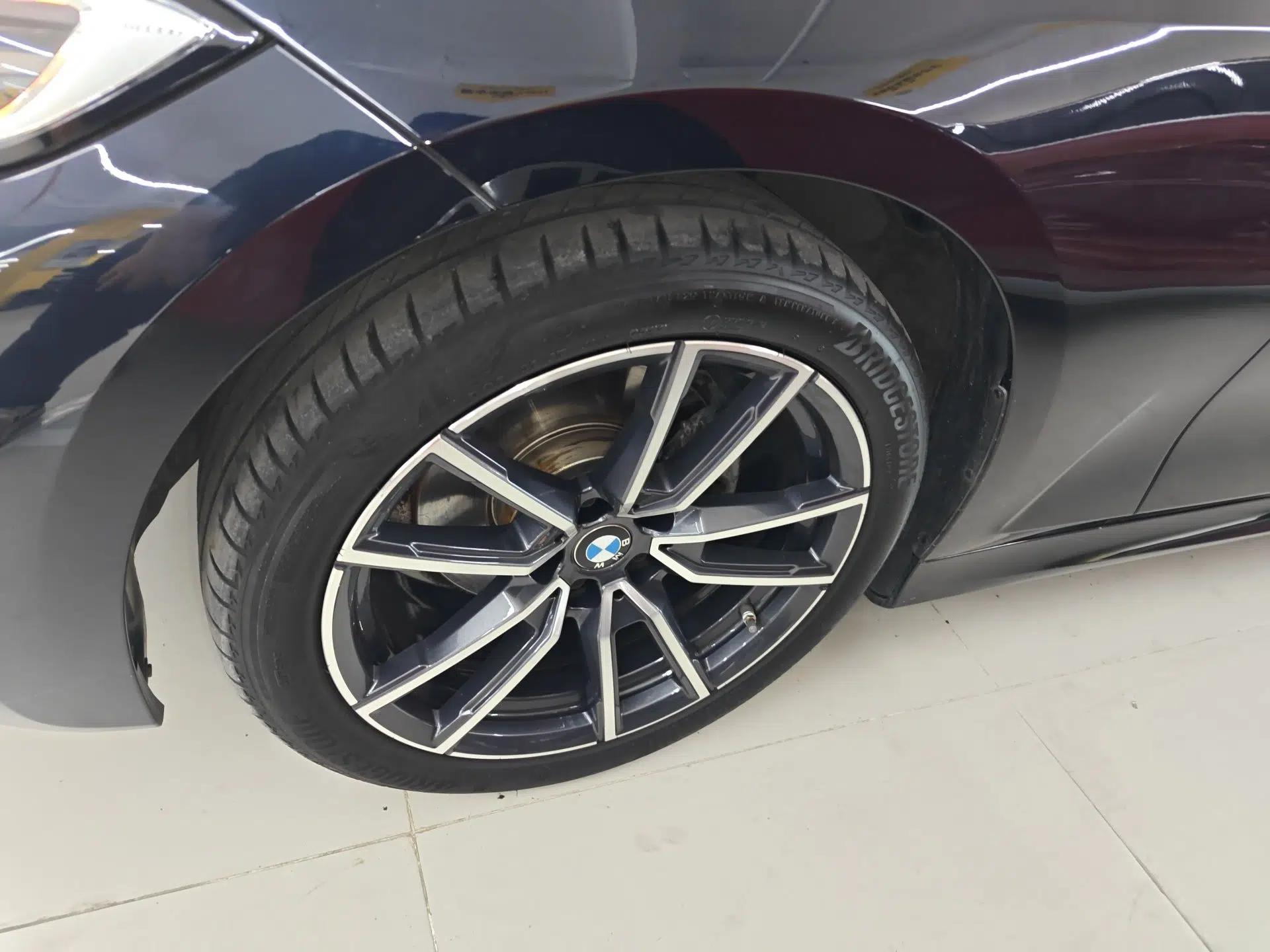 BMW 3 Series 2022 325Li M Sport Package — миниатюра 10