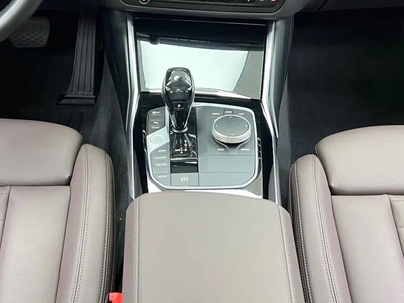 BMW 3 Series 2021 320Li M Sport Package — миниатюра 15