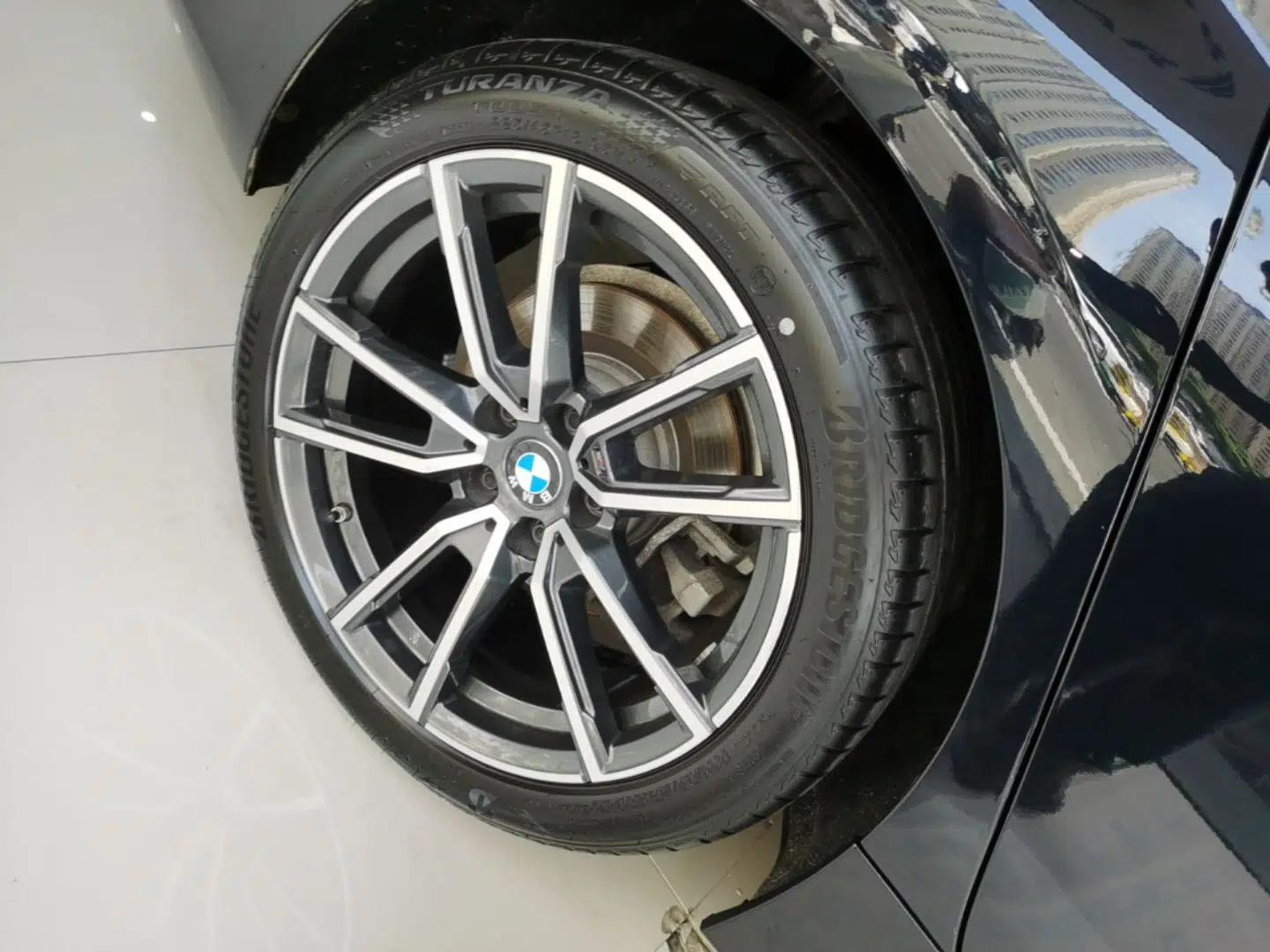 BMW 3 Series 2025 325Li M Sport Package — миниатюра 16