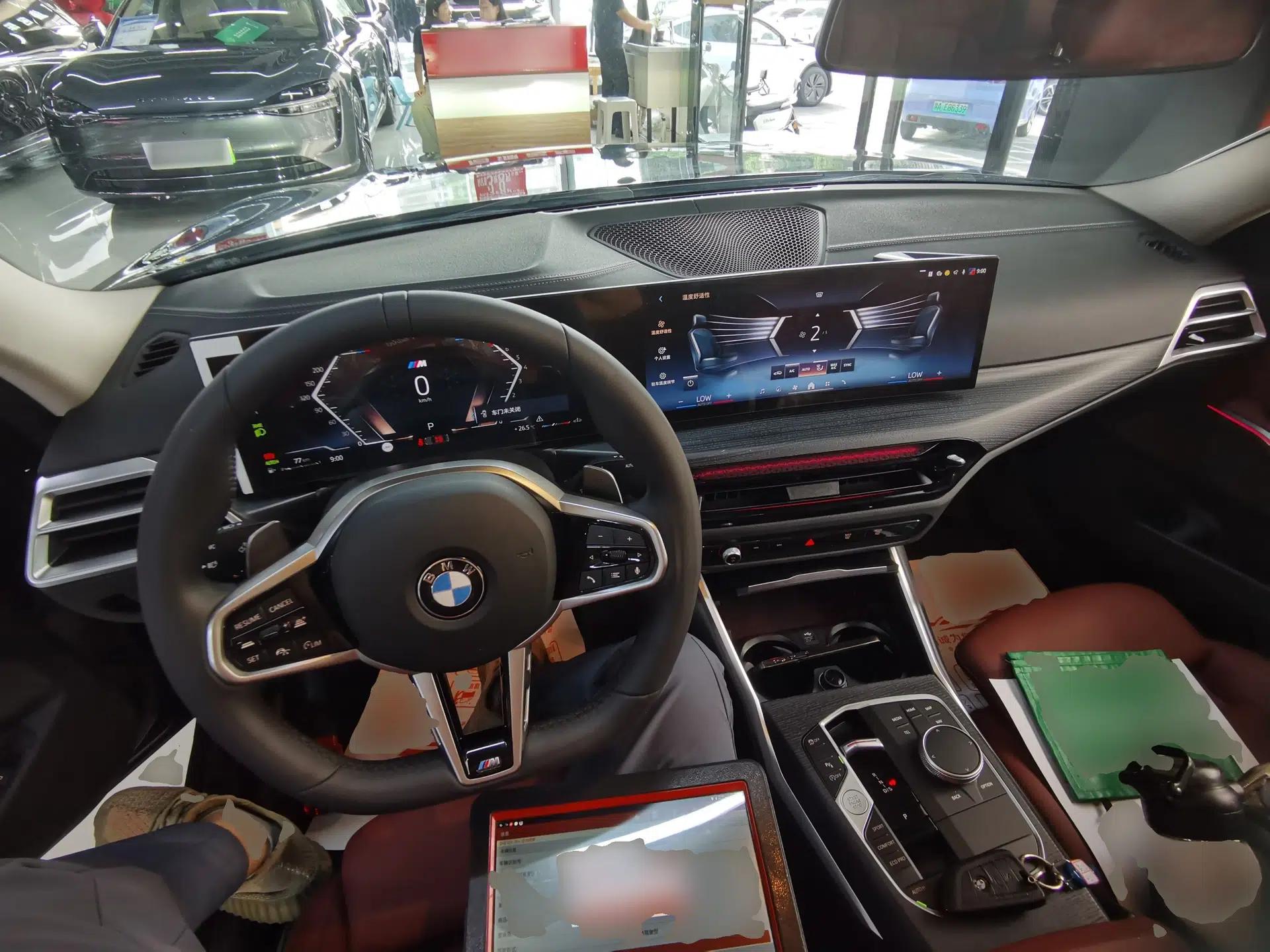 BMW 3 Series 2025 325Li M Sport Package — миниатюра 17