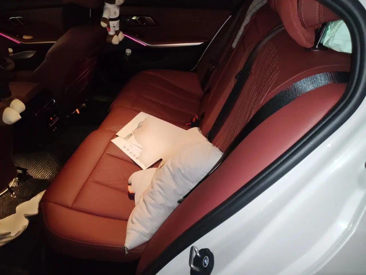 BMW 3 Series 2025 330Li M Sport Shadowline Package — миниатюра 17