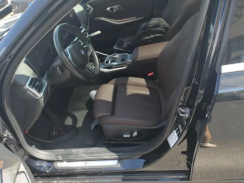BMW 3 Series 2023 320Li M Sport Package — миниатюра 17