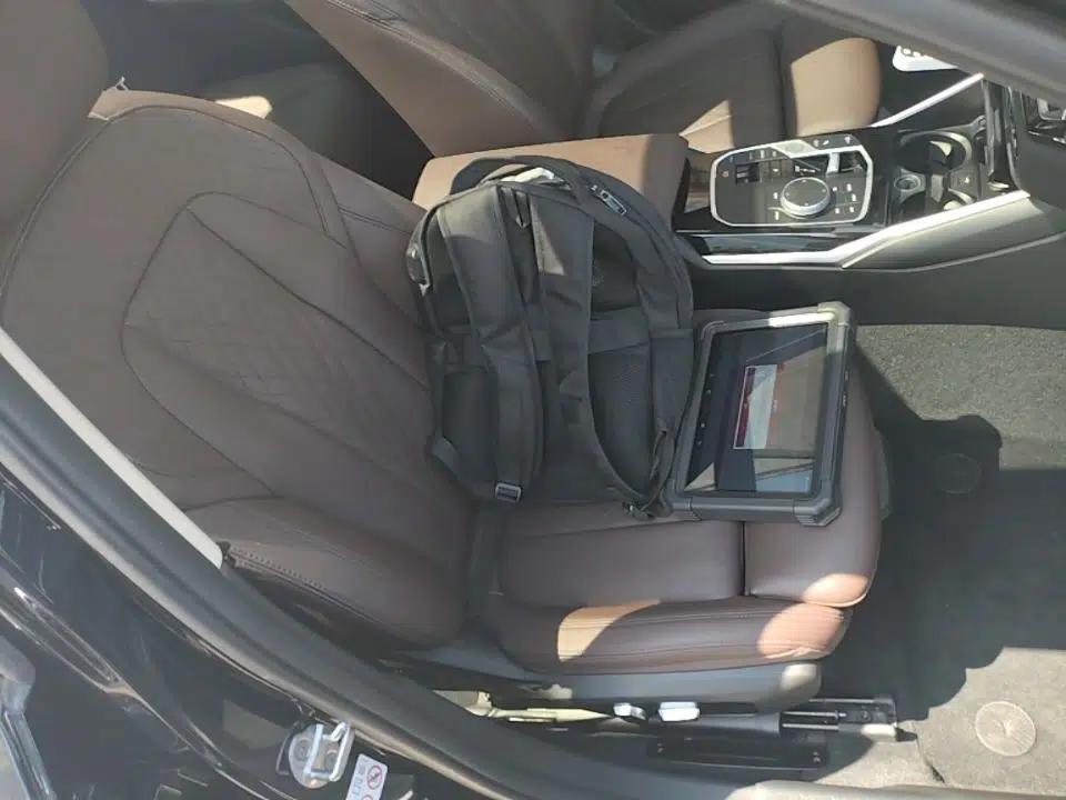 BMW 3 Series 2023 320Li M Sport Package — миниатюра 19