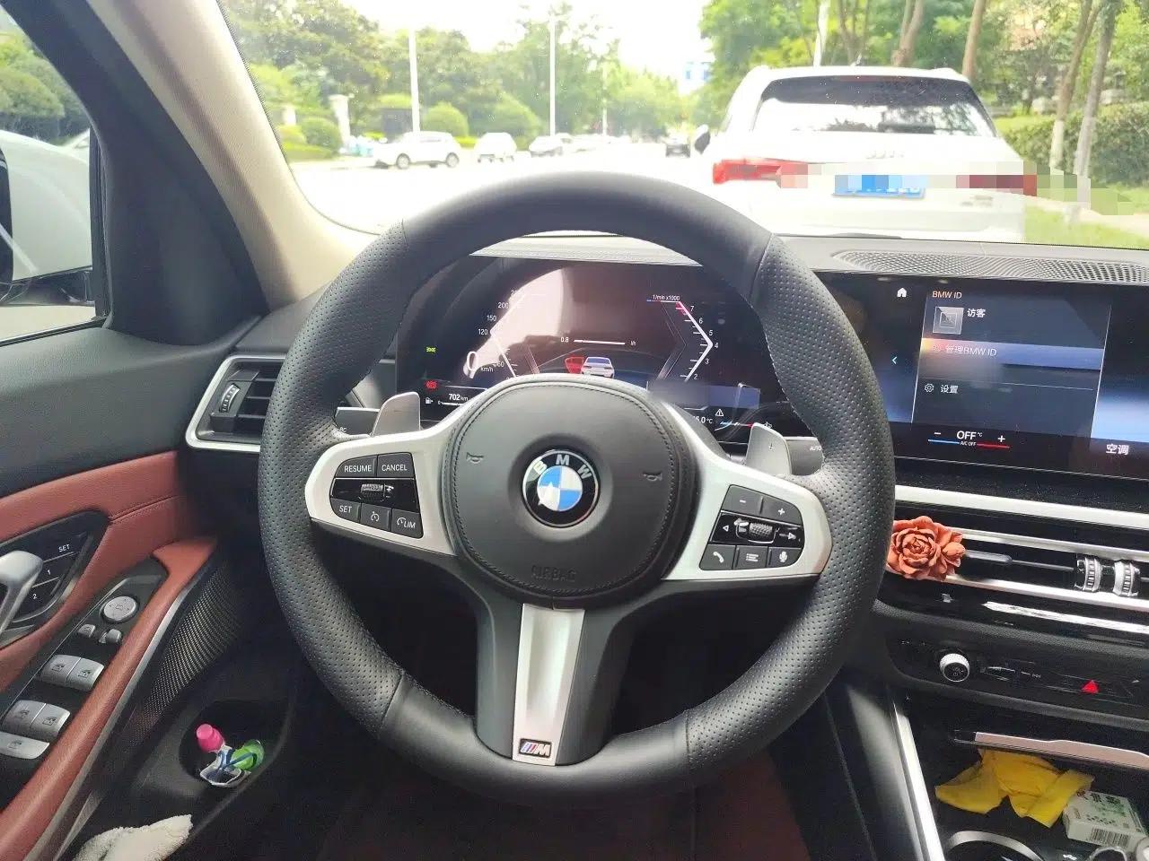 BMW 3 Series 2023 320Li M Sport Package — миниатюра 10