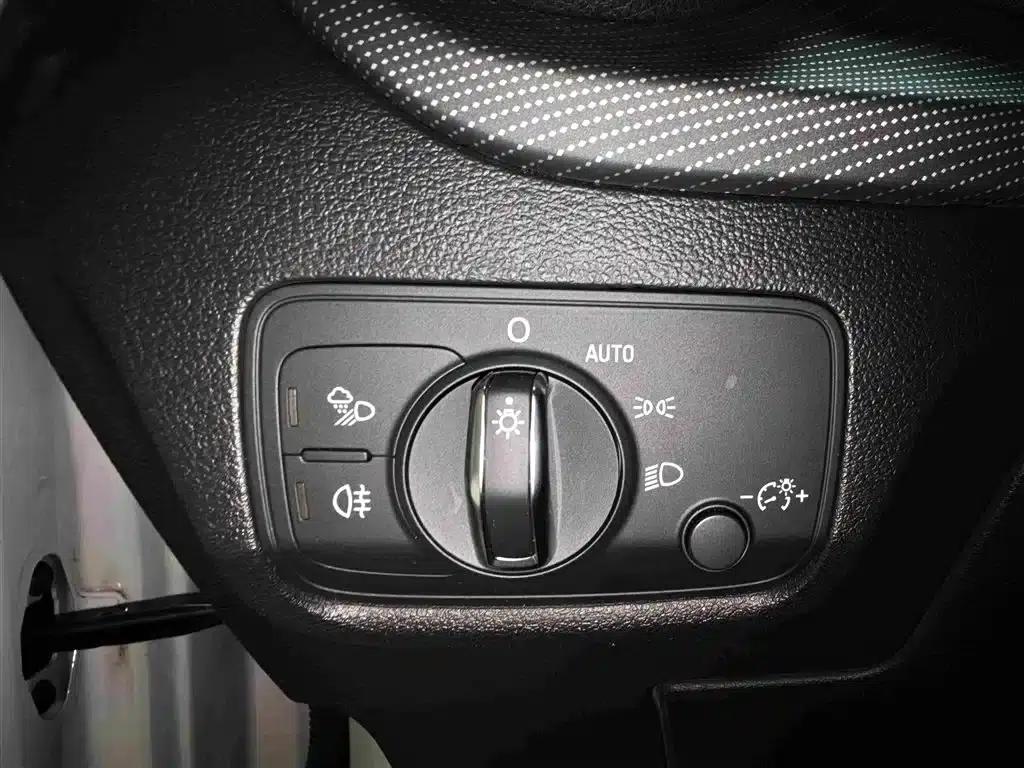 Audi Q2L 2022 35 TFSI Fashion Dynamic Edition — миниатюра 11