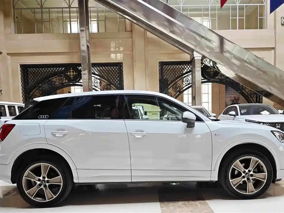 Audi Q2L 2022 35 TFSI Fashion Dynamic Edition — миниатюра 14