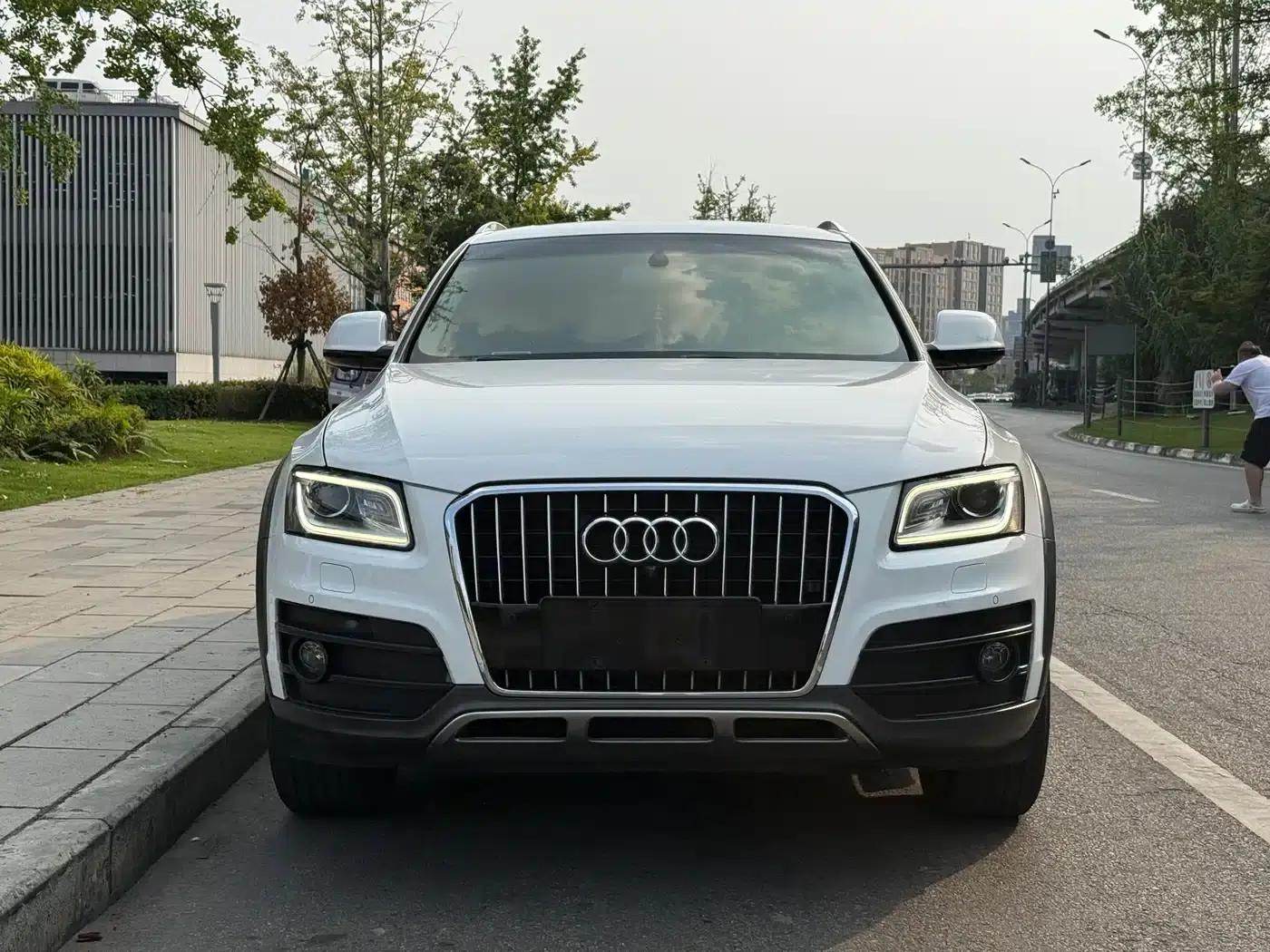 Audi Q5 2017 Plus 40 TFSI Technology Edition — миниатюра 2