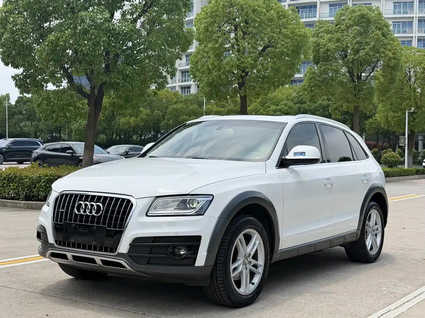 Audi Q5 2018 Classic Edition 40 TFSI Technology — миниатюра 2