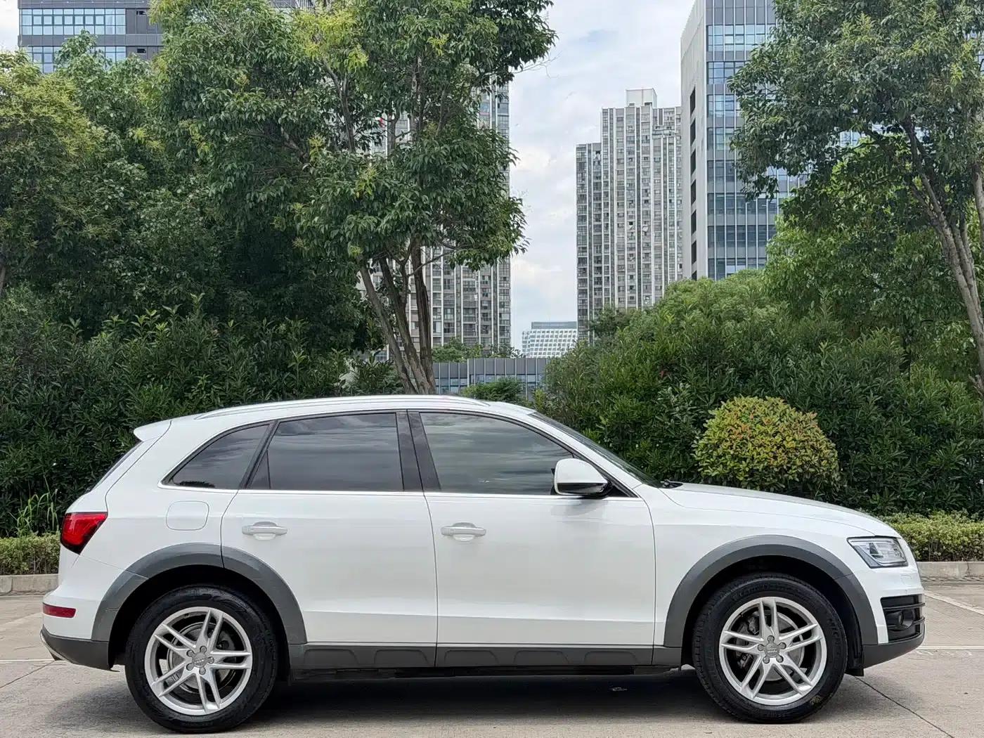Audi Q5 2018 Classic Edition 40 TFSI Technology — миниатюра 4