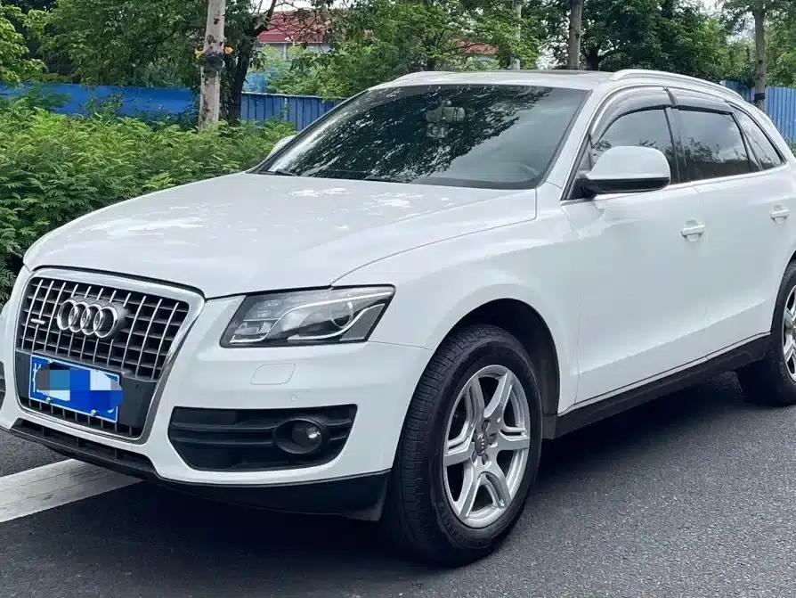Audi Q5 2012 2.0TFSI Comfort — миниатюра 1