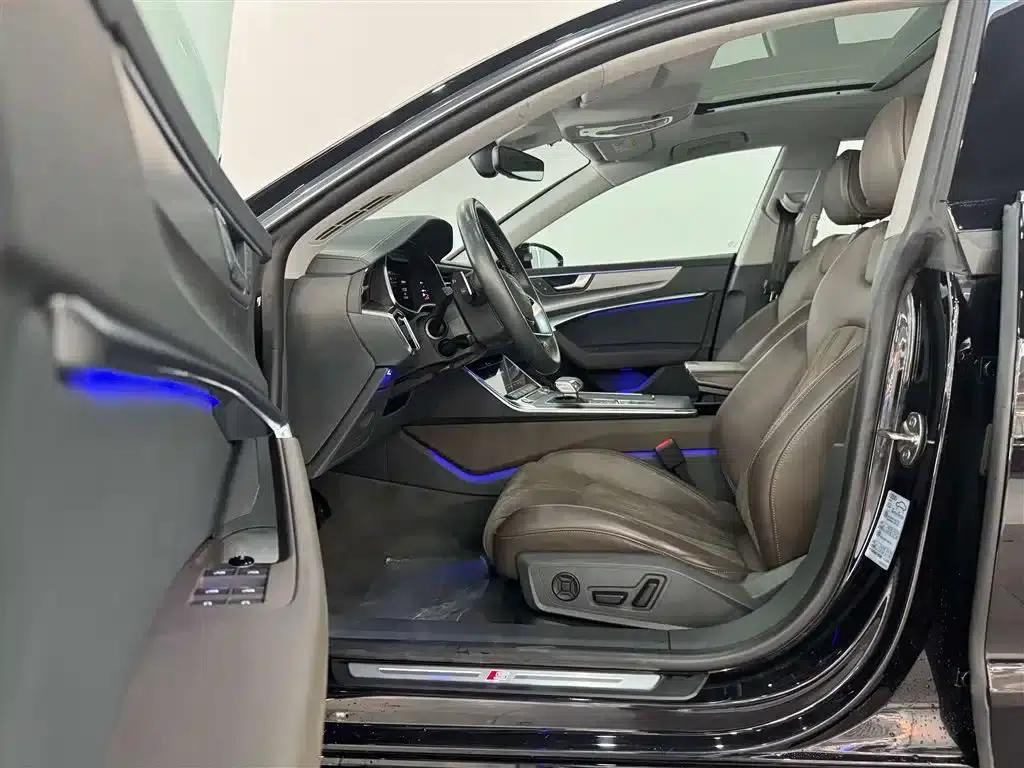 Audi A7L 2024 45TFSI S-line Dream Edition Crystal Package — миниатюра 14