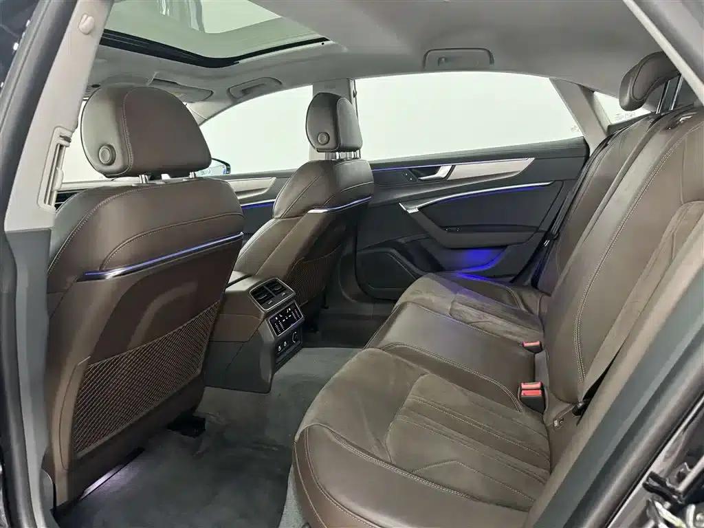 Audi A7L 2024 45TFSI S-line Dream Edition Crystal Package — миниатюра 16
