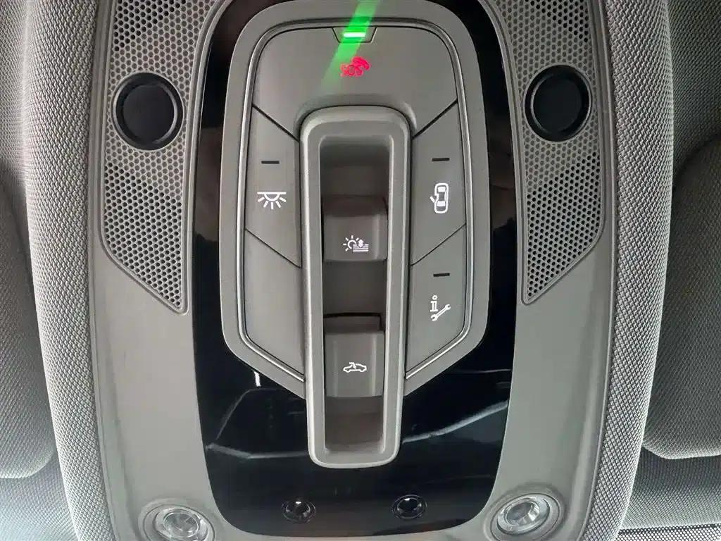 Audi A7L 2024 45TFSI S-line Dream Edition Crystal Package — миниатюра 20