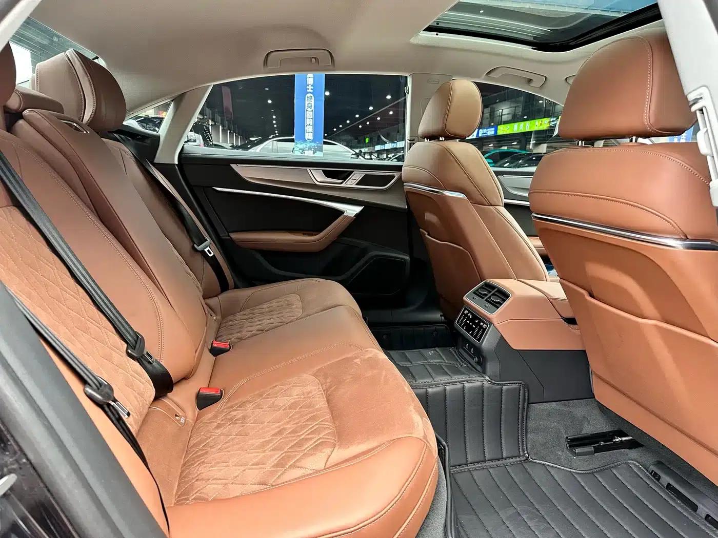 Audi A7L 2024 45 TFSI quattro Luxury Edition — миниатюра 11