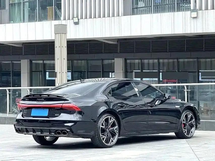 Audi A7L 2024 55 TFSI quattro S-line Black Knight Edition — миниатюра 13
