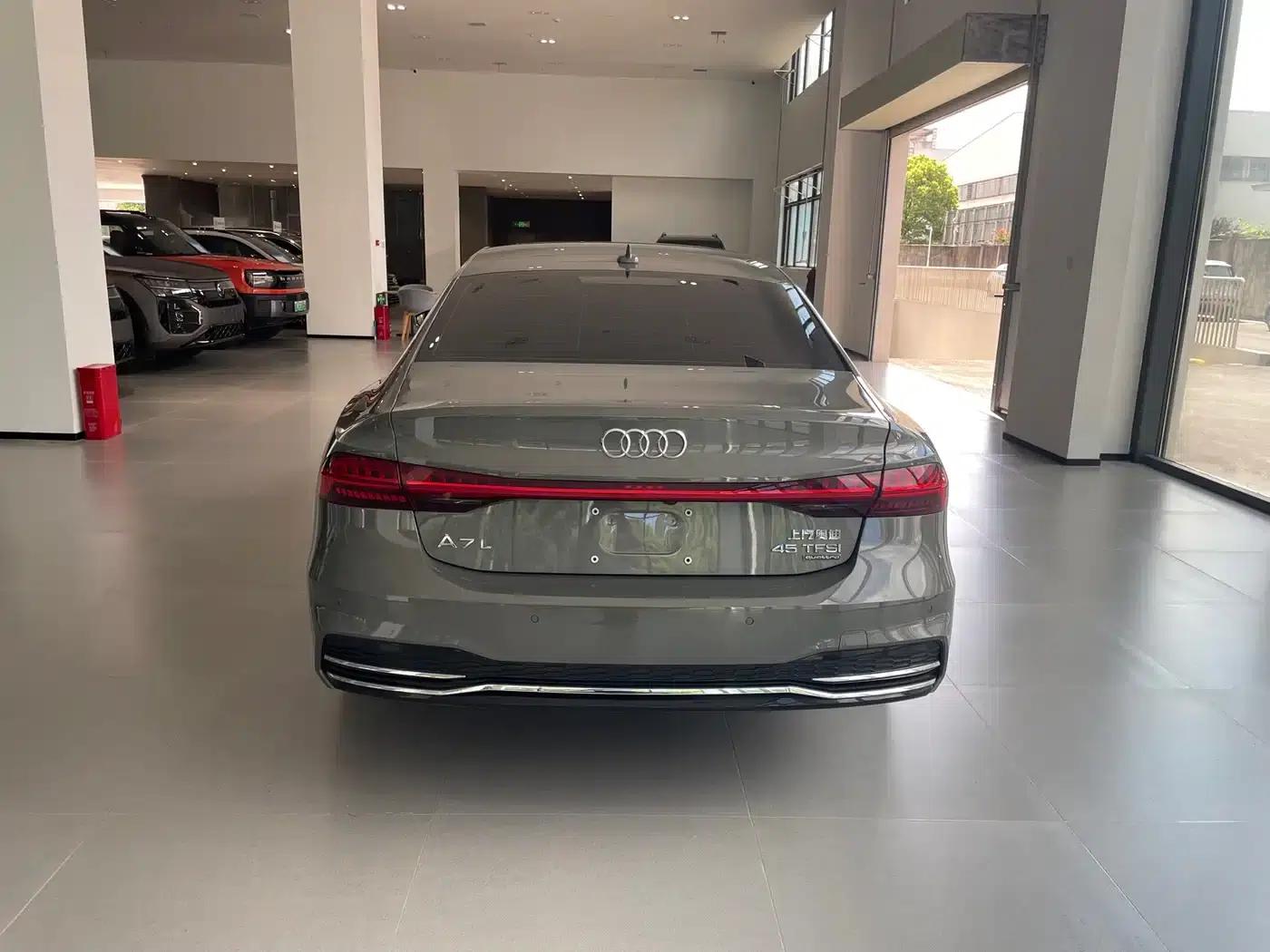 Audi A7L 2024 45 TFSI quattro Luxury Edition — миниатюра 11